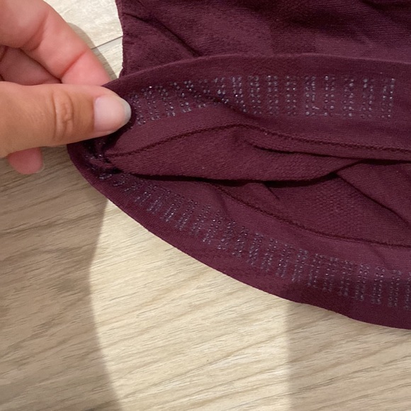 Athleta - Momentum Seamless Tee - Size S - Color Burgundy - Picture 5 of 7